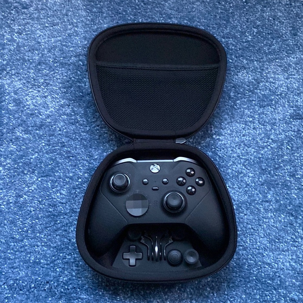 Xbox Elite Controller Series 2 (Price Negotiable)
